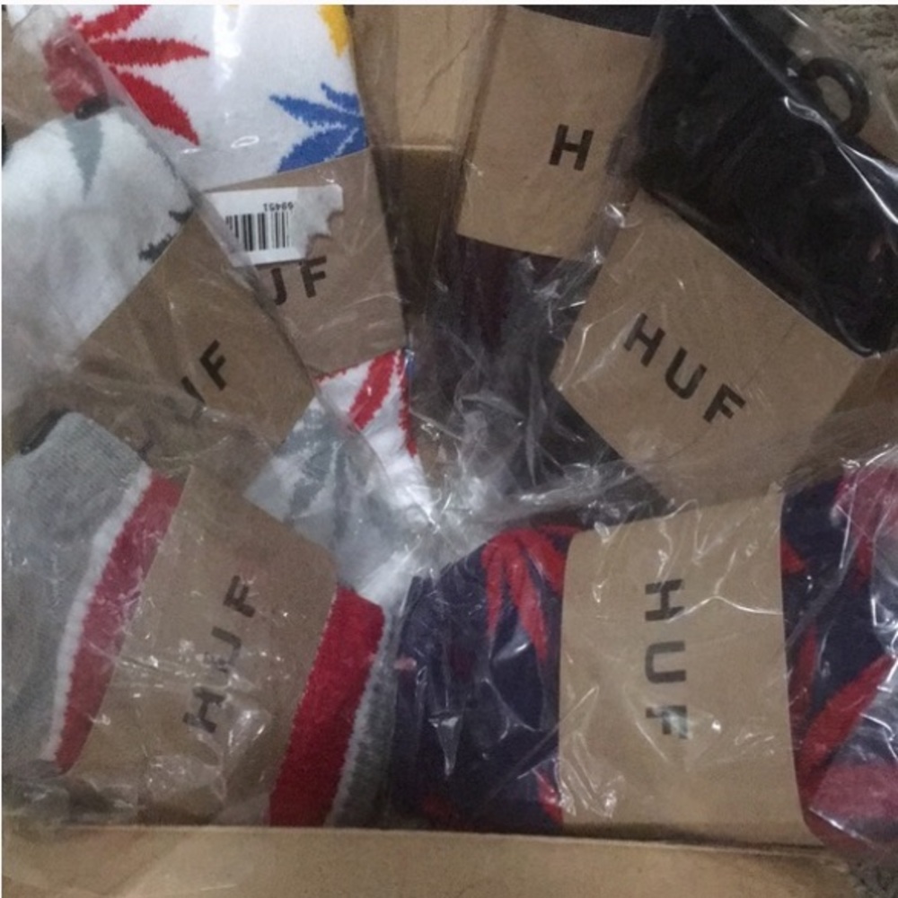 HUF socks (6 pairs)